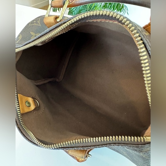 Authentic LV Speedy 25 cir 2009 - Picture 8 of 13